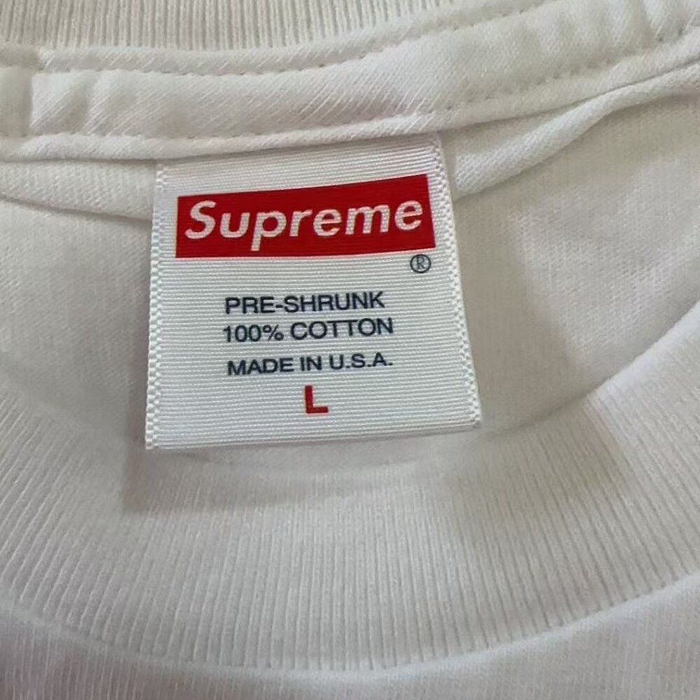 Supreme Men's White and Red T-shirt - Picture 6 of 6